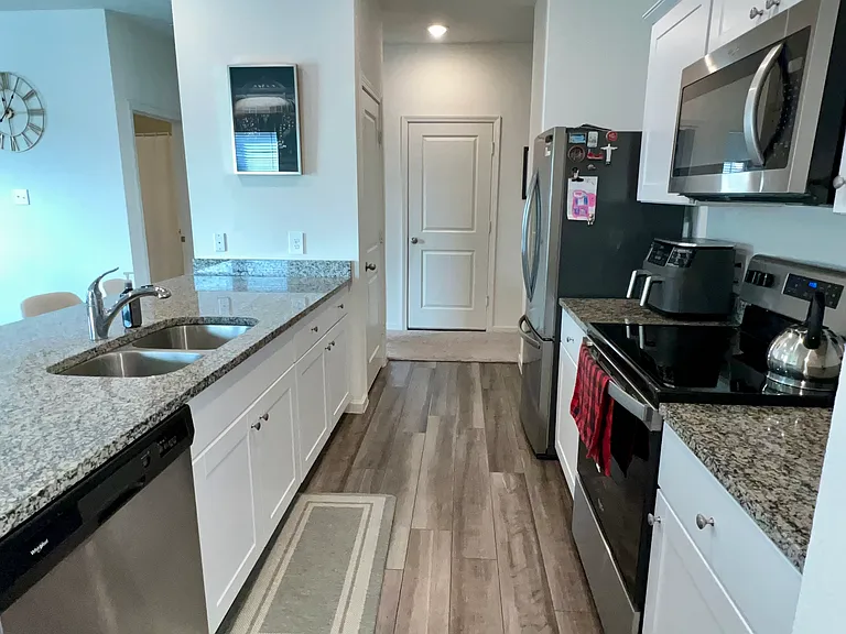 1725 Escondido Dr — Photo 6