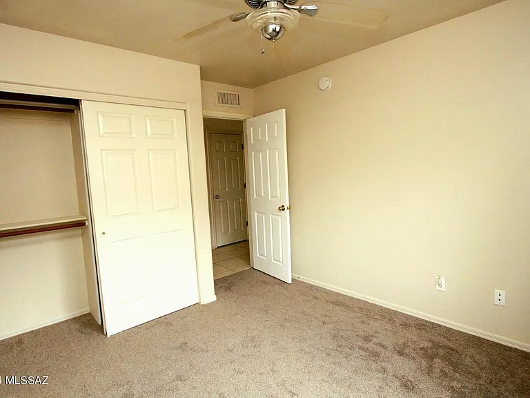 9465 N Elan Ln — Photo 11