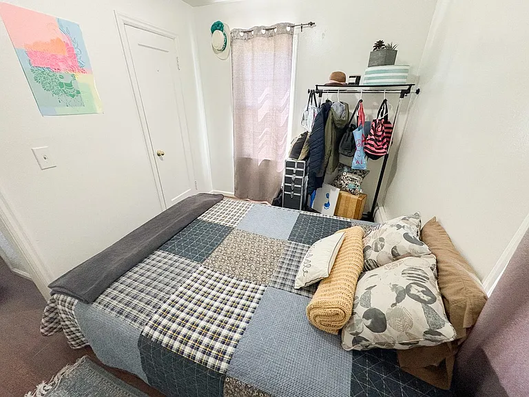 1628 Alderson Ave — Photo 12