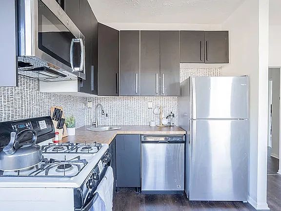 1st image of 3578 Michigan Ave #2