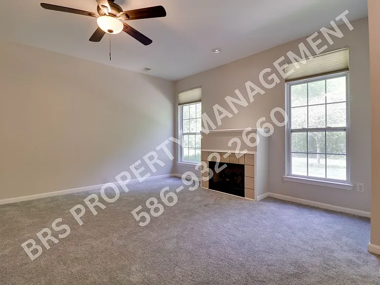 25675 Maritime Cir N — Photo 3