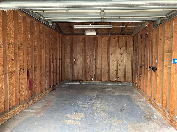 3rd image of 3384 La Canada Dr #4