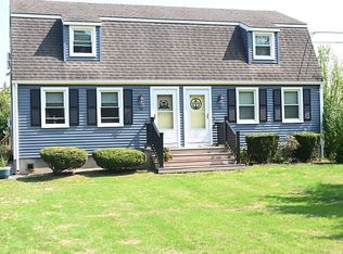 40 Tockwotten Cove Rd, Charlestown, RI 02813