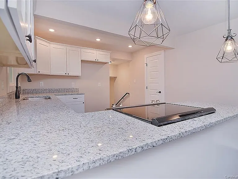 3100 Avalon Ave — Photo 2