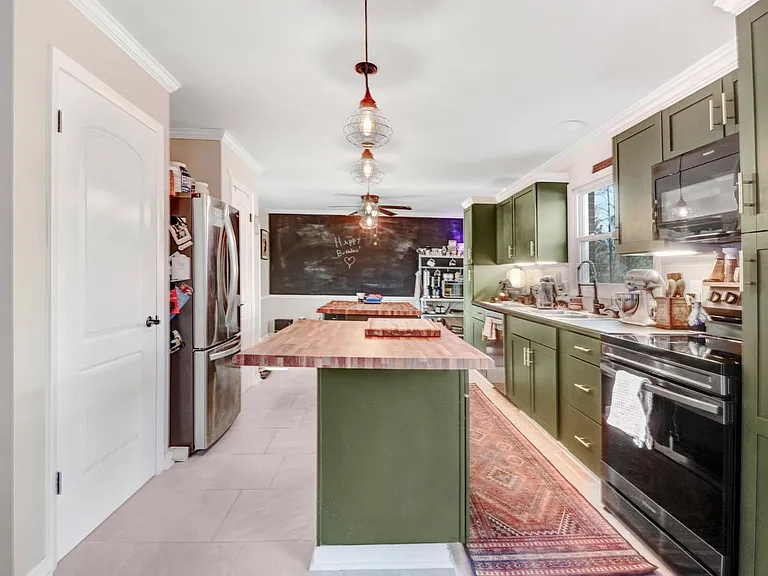 202 Deluca Rd — Photo 13