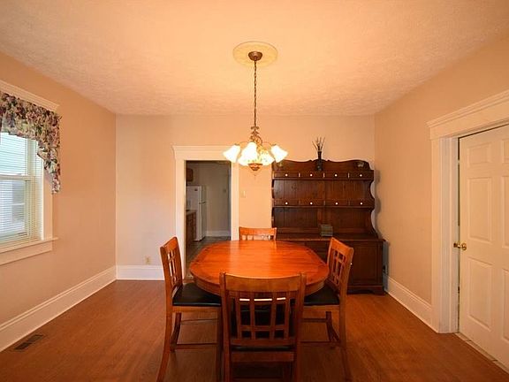 2nd image of 221 N Vine St