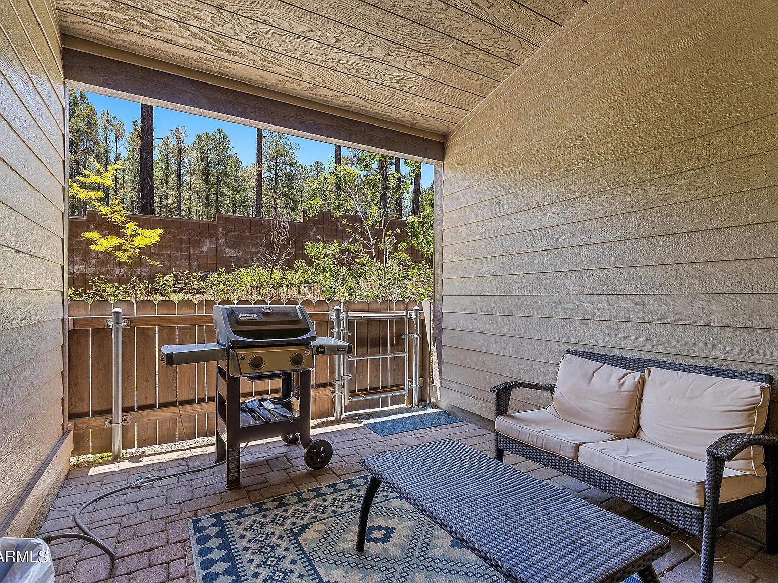 4 bed, 2316 sqft, $4,000 — Photo 2