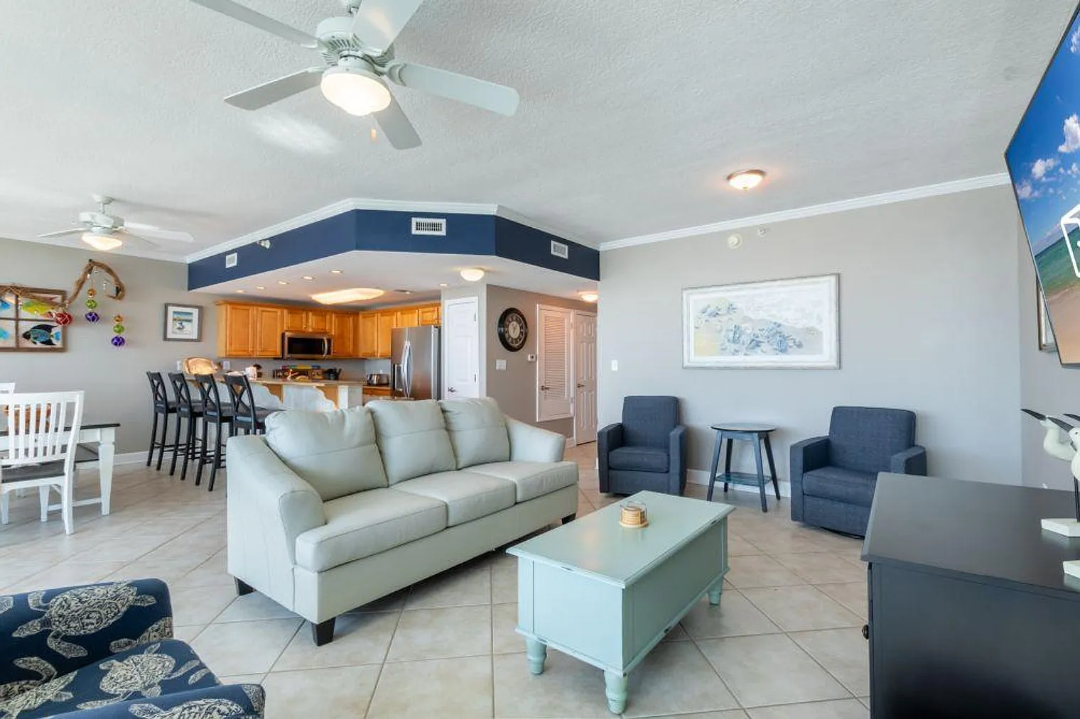 2 bed, 3.0 bath, 1227 sqft, $3,809 — Photo 3