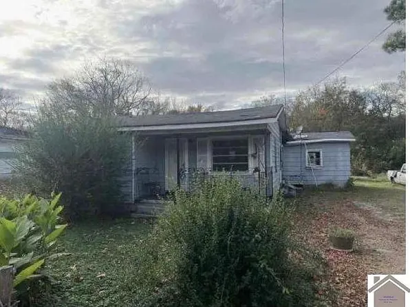 415 Hubbardsville Ln, Hopkinsville, KY 42240