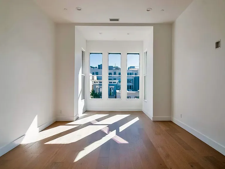 1502 Golden Gate Ave — Photo 25