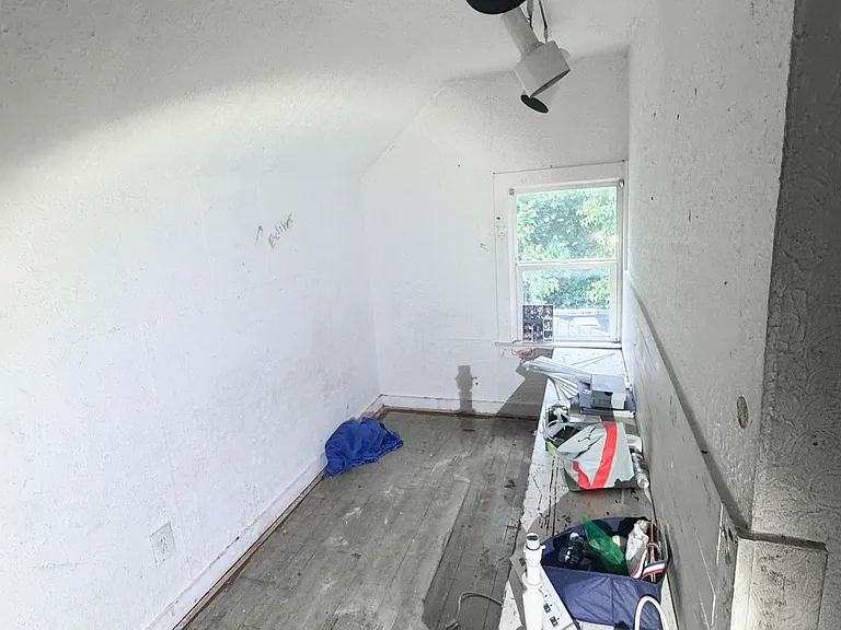 612 Neubert Ave — Photo 30
