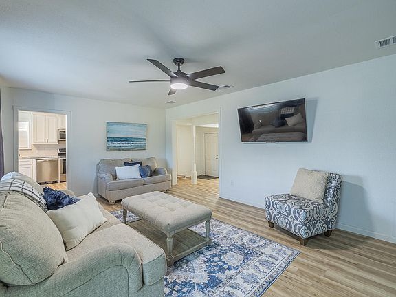 3rd image of 3012 29th St