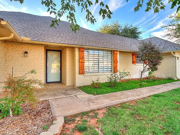 5th image of 12401 Green Valley Dr
