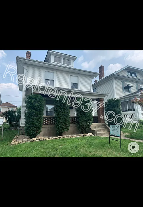 422 Santa Cruz Ave