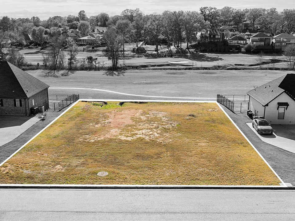 1st image of 2907 Fairway Oaks Ln