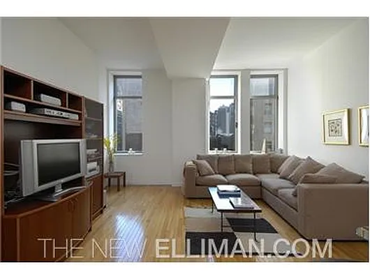 Rented by Douglas Elliman | media 15