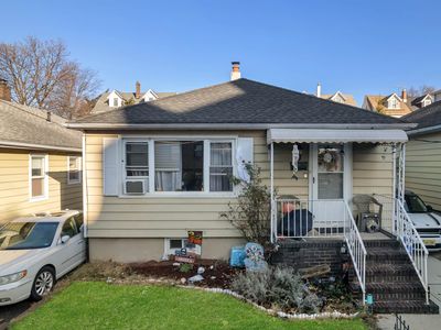 19 W 2nd St, Bayonne, NJ, 07002