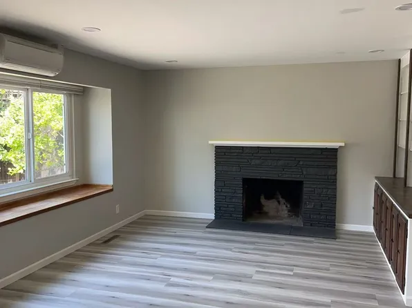1687 Dalehurst Ave, Los Altos, CA 94024