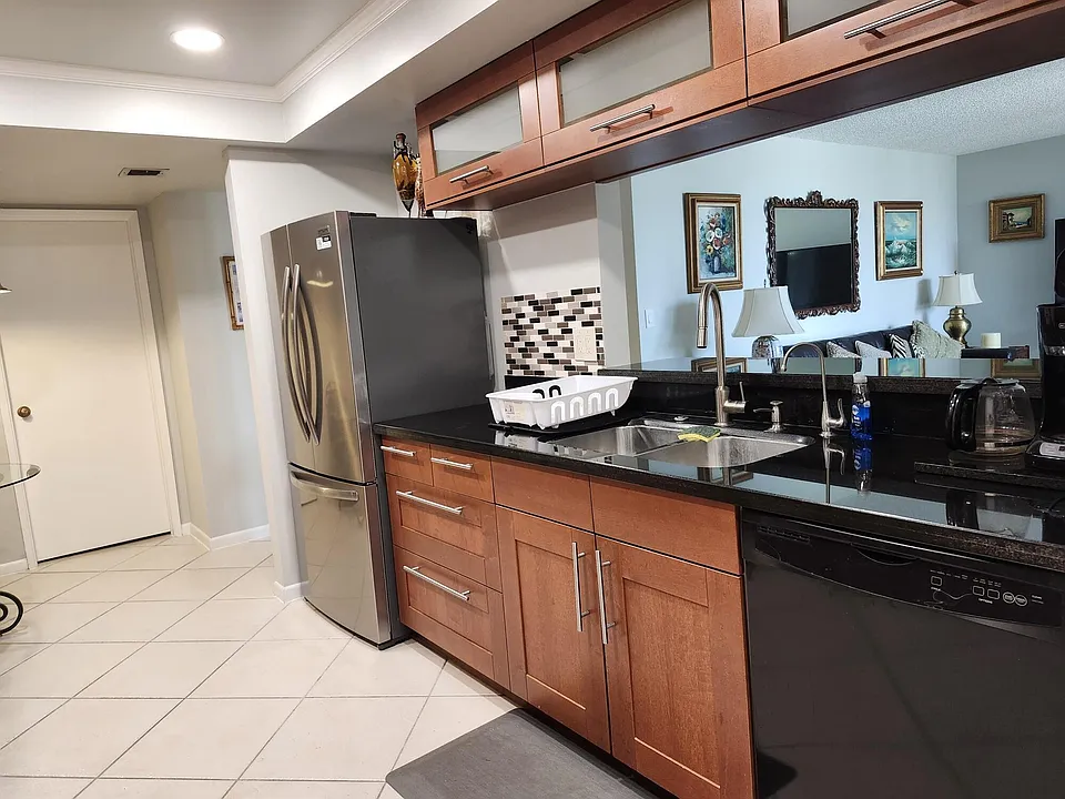 450 Egret Cir