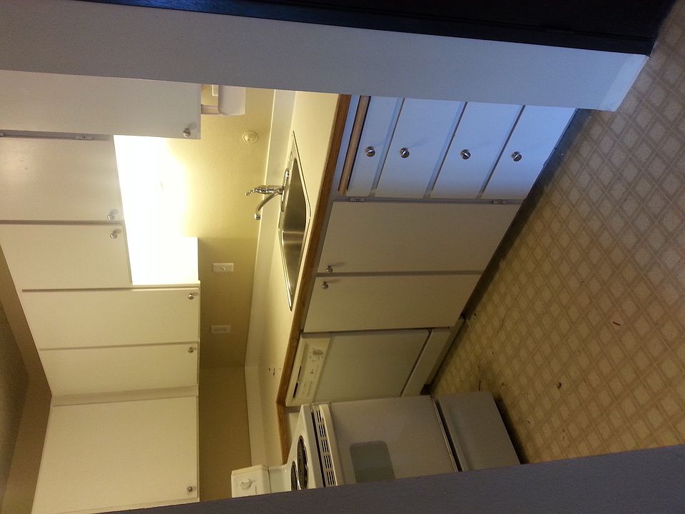2nd image of 11540 Pinehurst Way NE APT 102