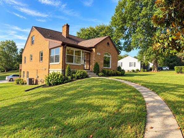 301 Captain Frank Rd, New Albany, IN 47150