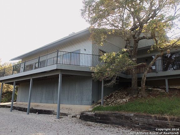 3rd image of 1409 Highland Terrace Dr