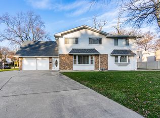 2190 Vermont St, Rolling Meadows, IL 60008