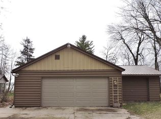 N2426 Linden Point Rd, Weyauwega, WI 54983