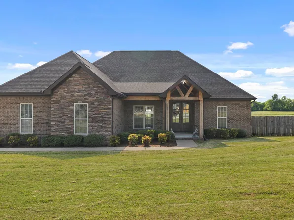 185 Valley Grove St, Tuscumbia, AL 35674