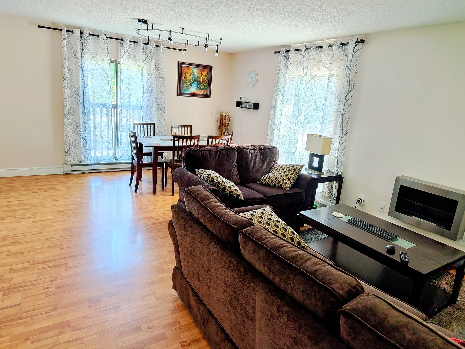 3 bed, 1152 sqft, $3,500 — Photo 4