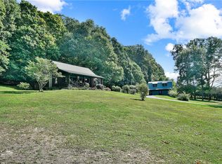 69 Lover Jonestown Rd, Charleroi, PA 15022