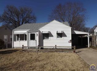 825 SW Parkview St, Topeka, KS 66606