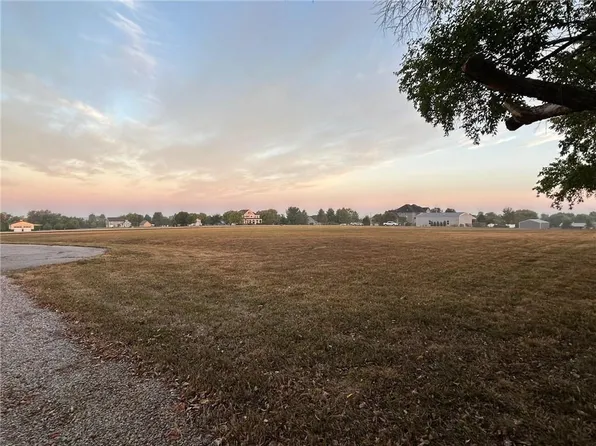 0 Highland Dr, Louisburg, KS 66053
