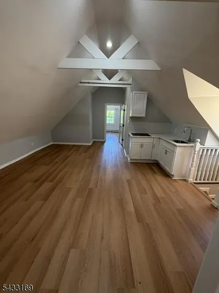 Building Photo - 458 Livingston St #3