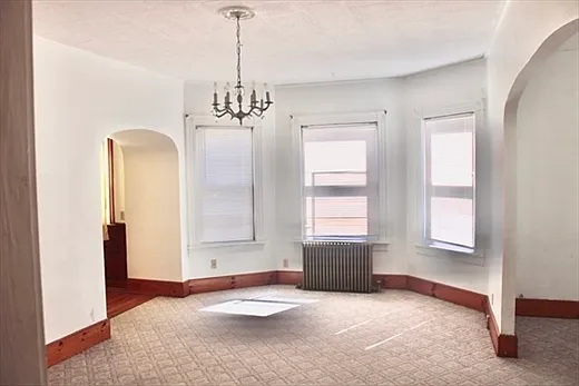 136 Horton St #1 — Photo 4