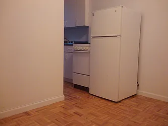 Rented by M.Grossman R.E. Management