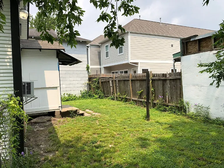1132 W Cavalcade St — Photo 36