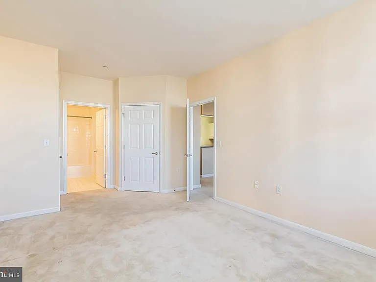 23 Pierside Dr #229 — Photo 18