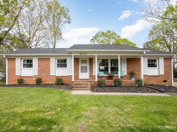 6800 Elm Forest Dr, Charlotte, NC 28212