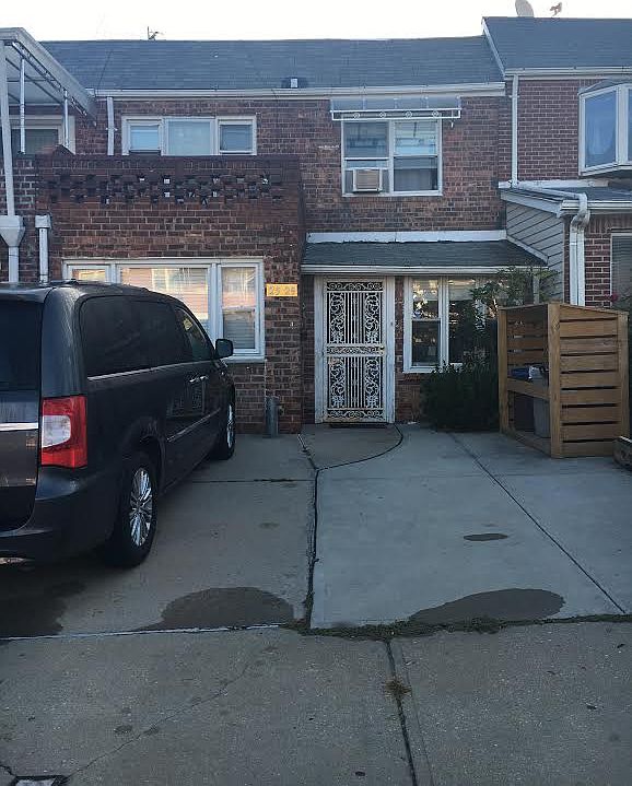 2nd image of 2529 121st St