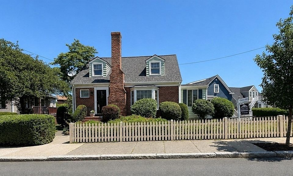 1st image of 211 Grovers Ave