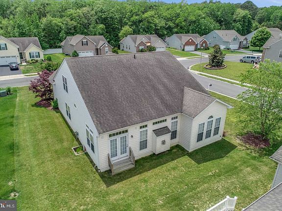 3rd image of 37543 Oliver Dr