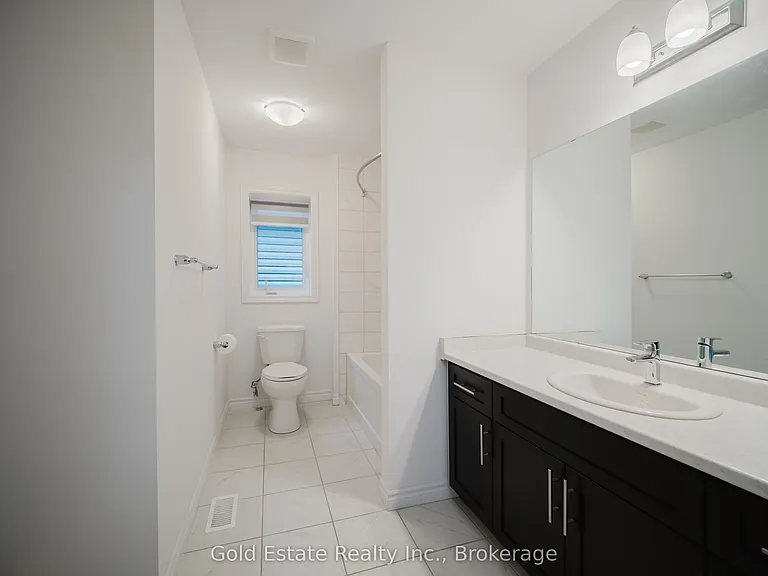 19 McLaren Ave — Photo 48