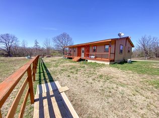 221 Brickle Springs Rd, Cave City, AR 72521