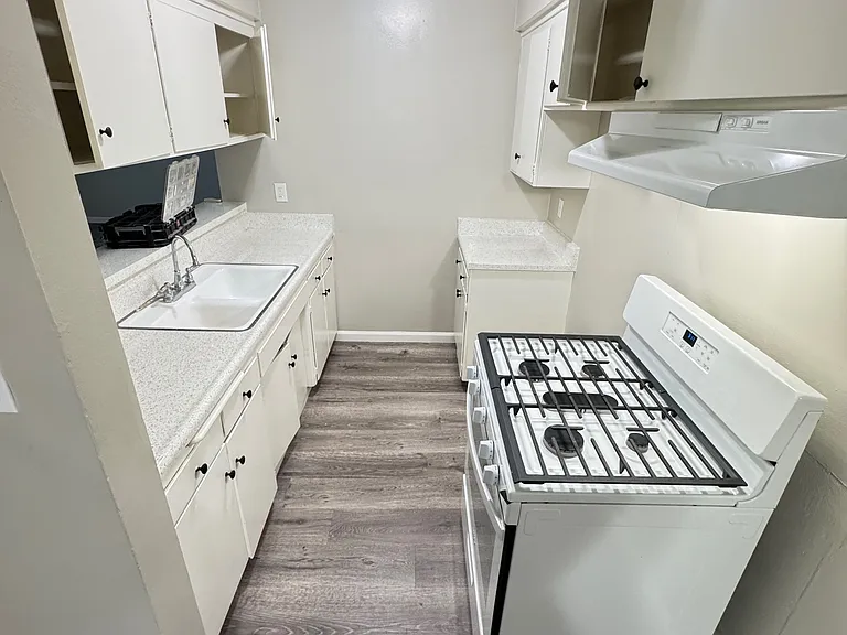1235 N San Gabriel Ave #15 — Photo 5