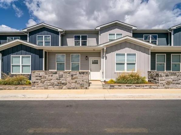 1524 Crownpoint Dr, Harrisonburg, VA 22801