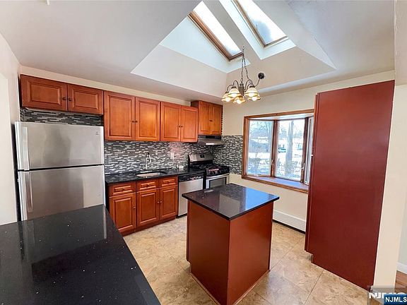 2nd image of 2622 Cleveland Ave