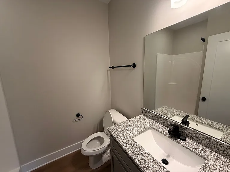 206 Cates St — Photo 6