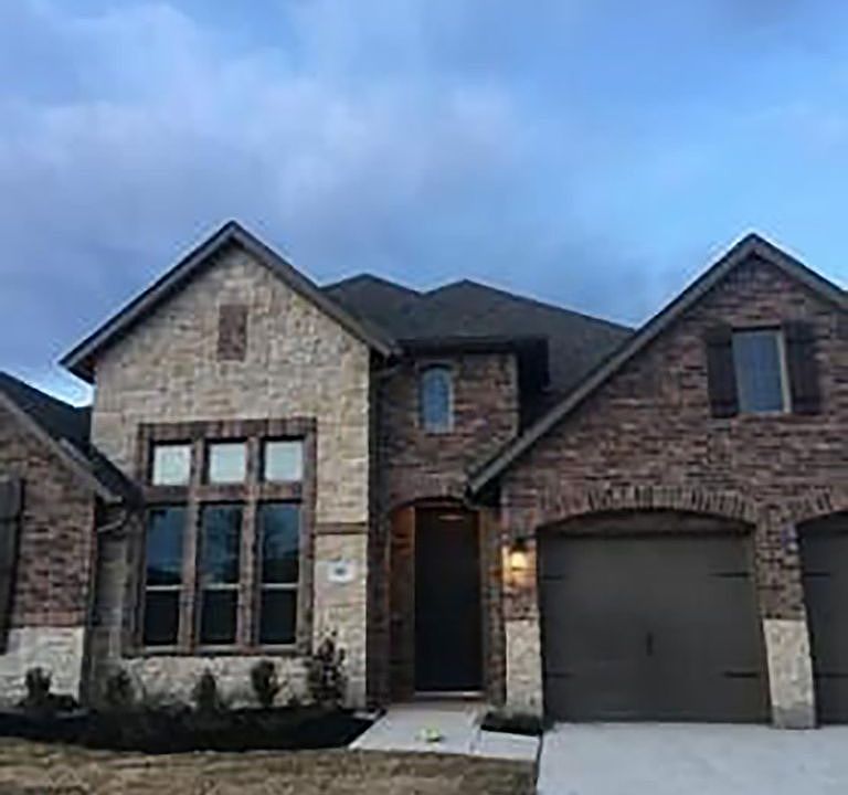 1st image of 301 Mira Vista Ln