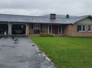 150 Indian Hill Rd, Boalsburg, PA 16827